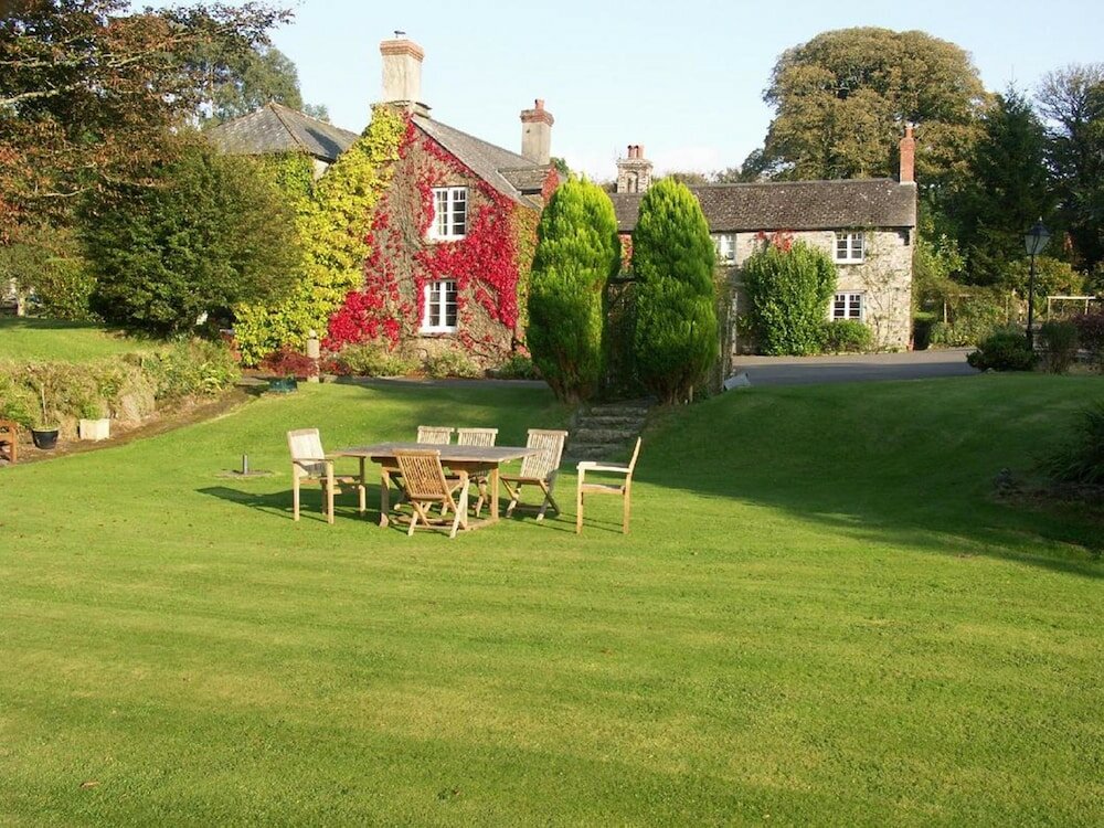 Фото Collaven Manor Hotel