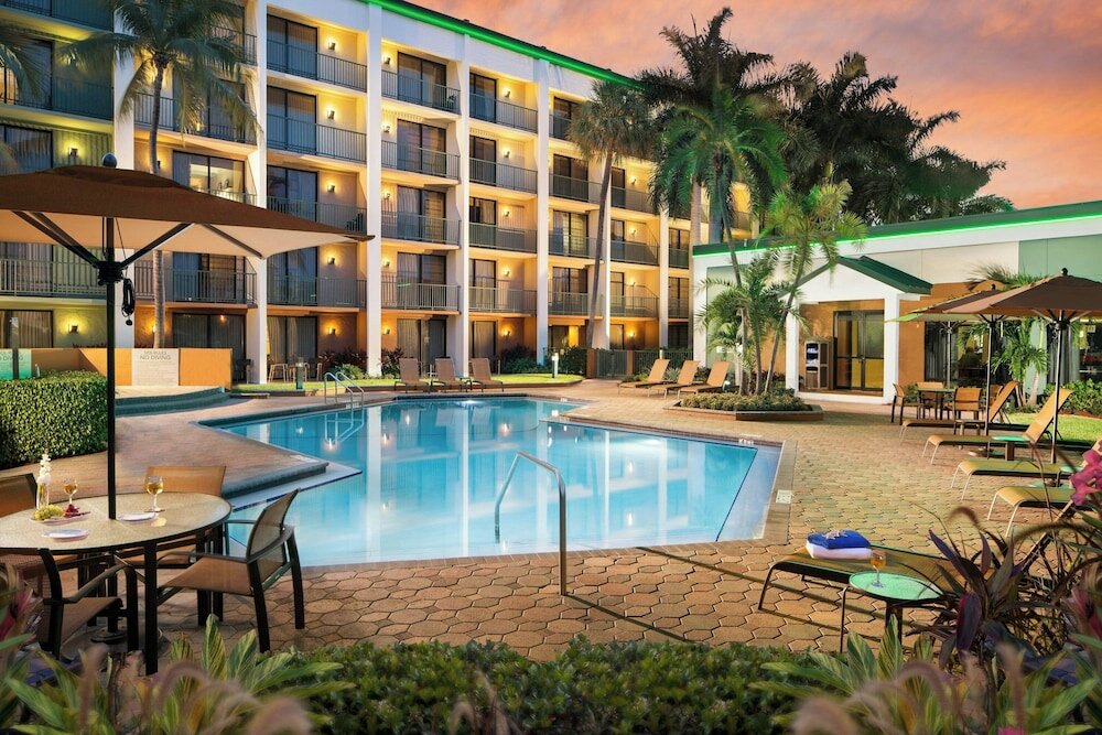 Фото Courtyard by Marriott Fort Lauderdale East/Lauderdale-by-the-Sea