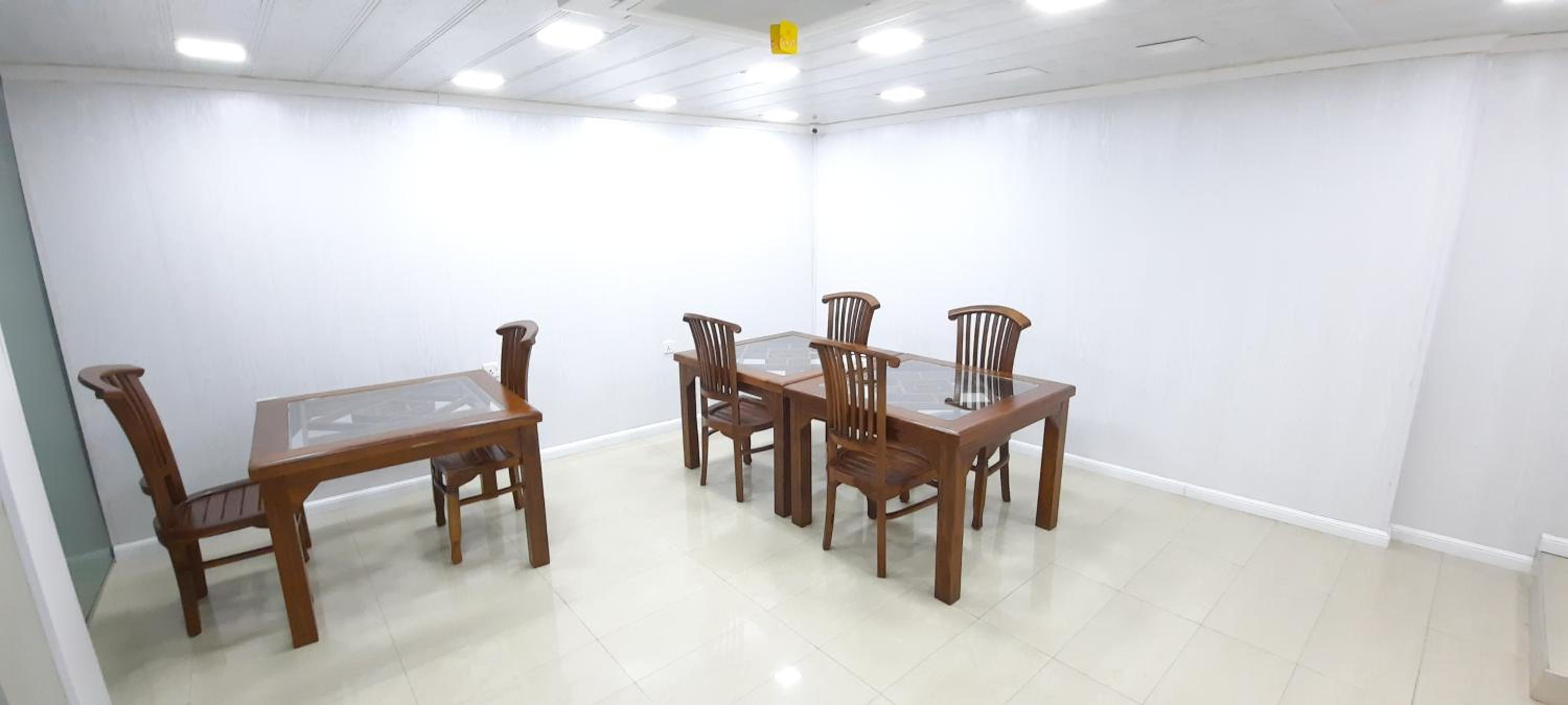 Фото Saasha City Hotel