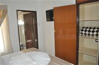 Фото Crown Guest Lodge