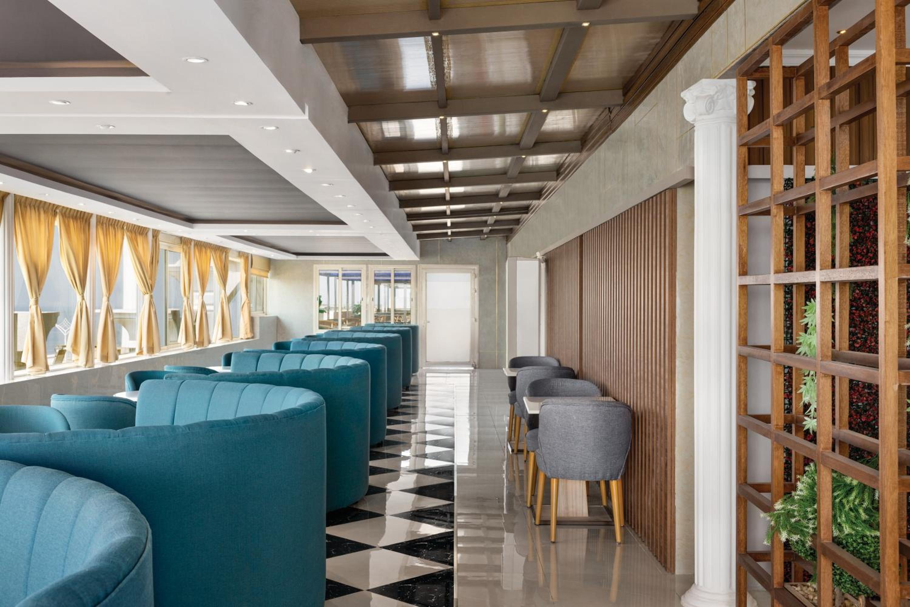 Фото Howard Johnson Hotel Dammam