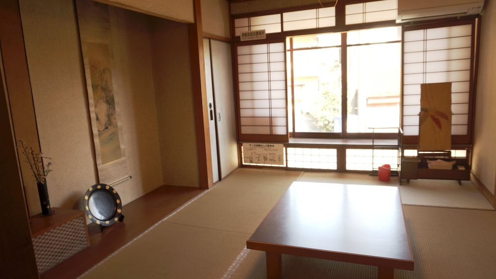 Фото Guesthouse Kinosaki Wakayo - Hostel, Caters to Women