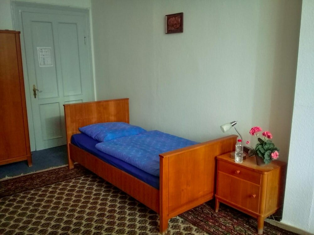 Фото A&s Ferienwohnungen Koblenzer Strasse