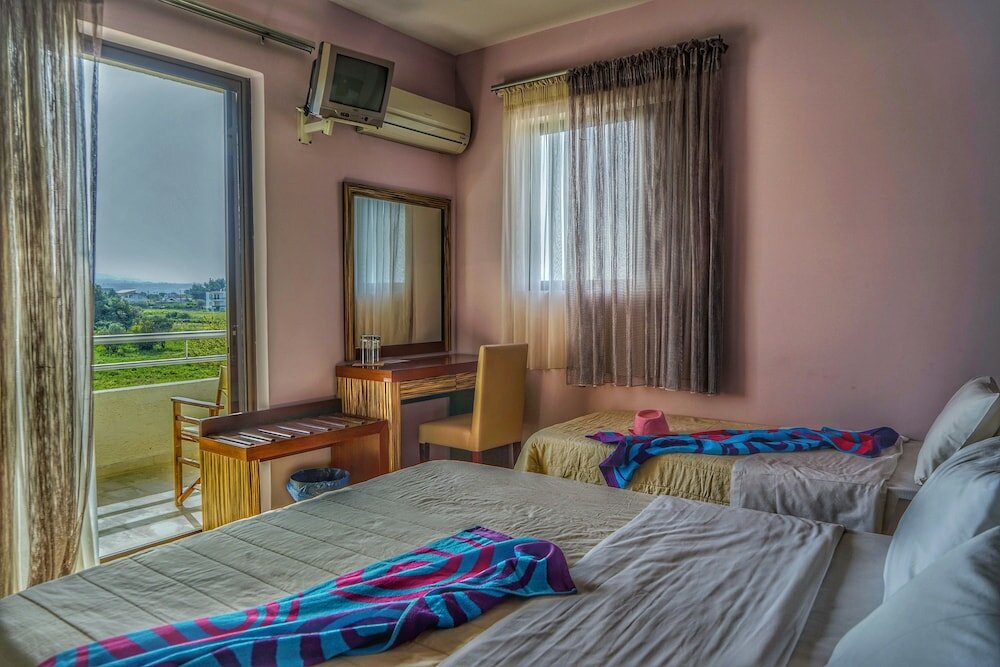 Фото Kokoni Beach Hotel