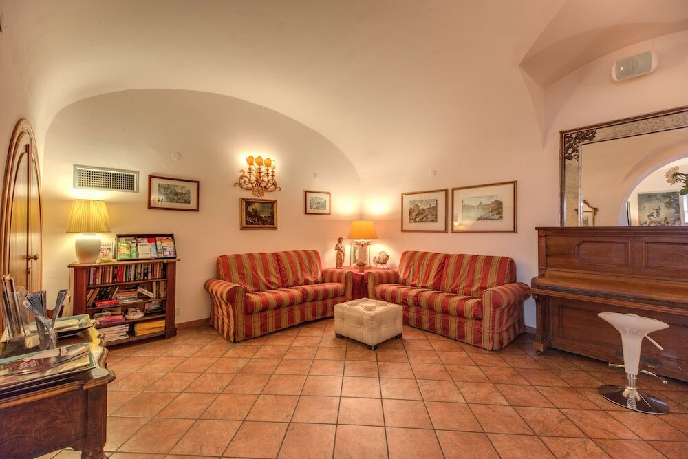 Фото Hotel Corona