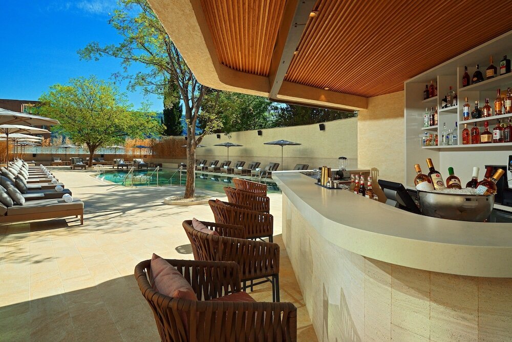 Фото Sheraton Grand Tbilisi Metechi Palace