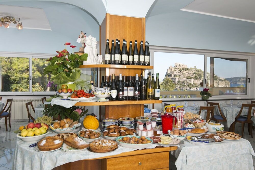 Фото Hotel Giardino delle Ninfe e La Fenice