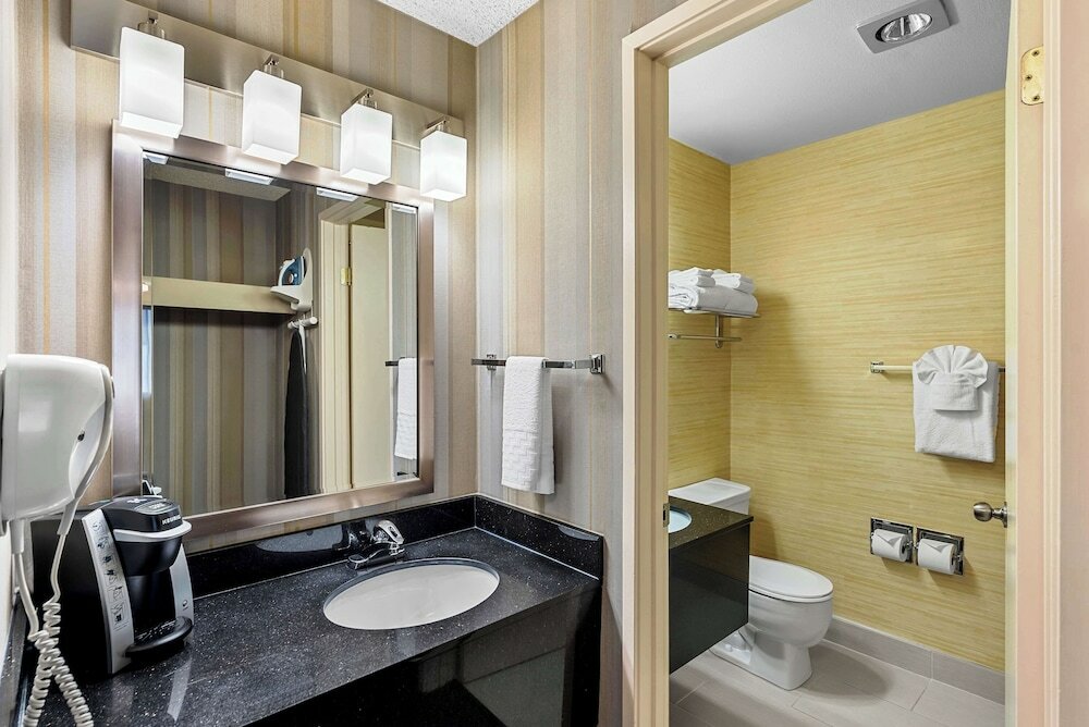 Фото Best Western Cascadia Inn