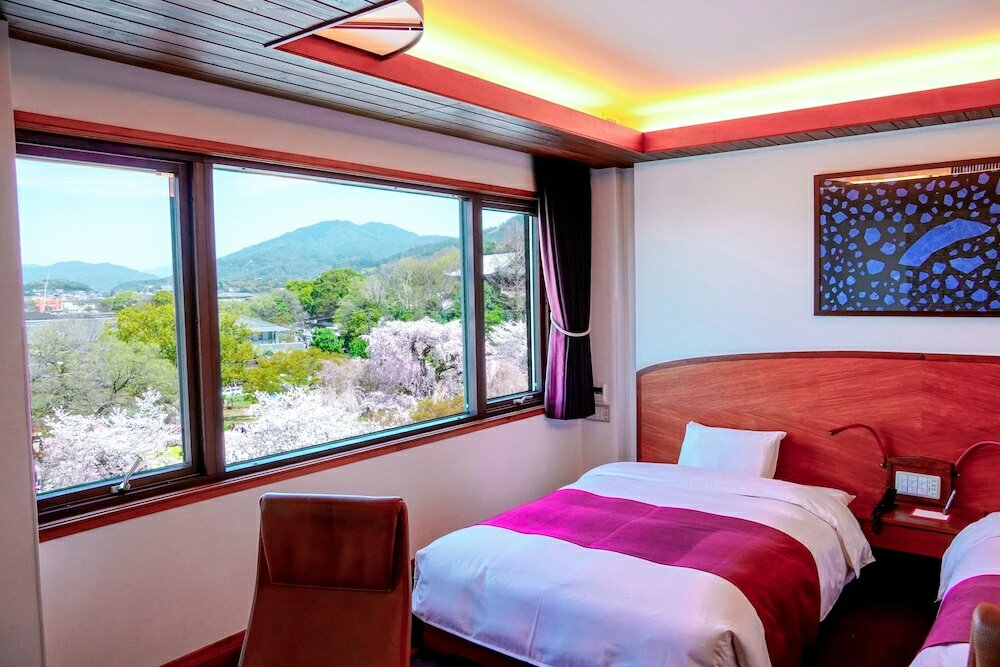 Фото Hotel Chourakukan