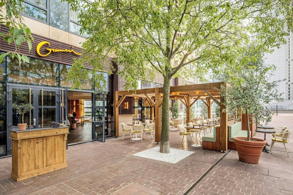 Фото Renaissance Paris La Defense