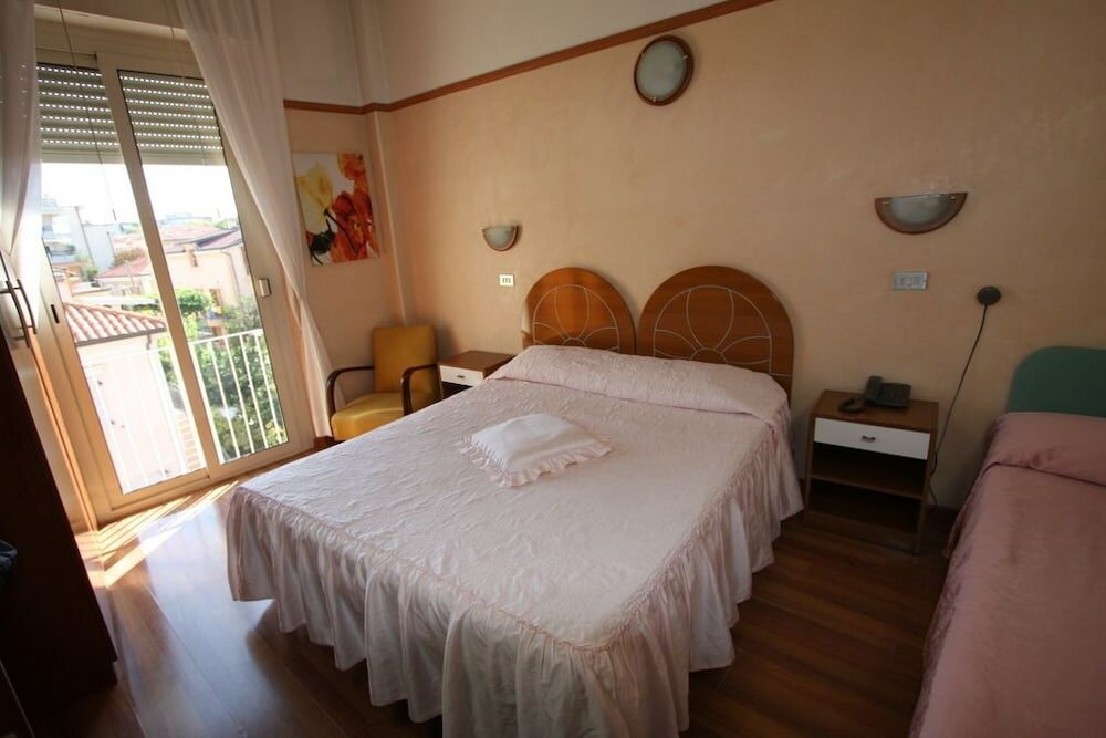 Фото Hotel Britannia