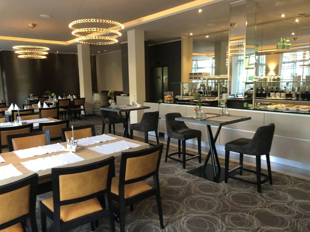 Фото Caravelle Hotel im Park