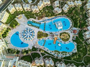 Гостиница Royal Lagoons Resort & Aquapark