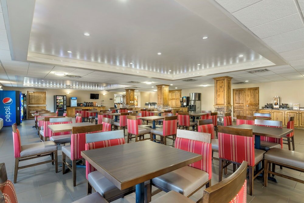 Фото Comfort Inn at Convention Center