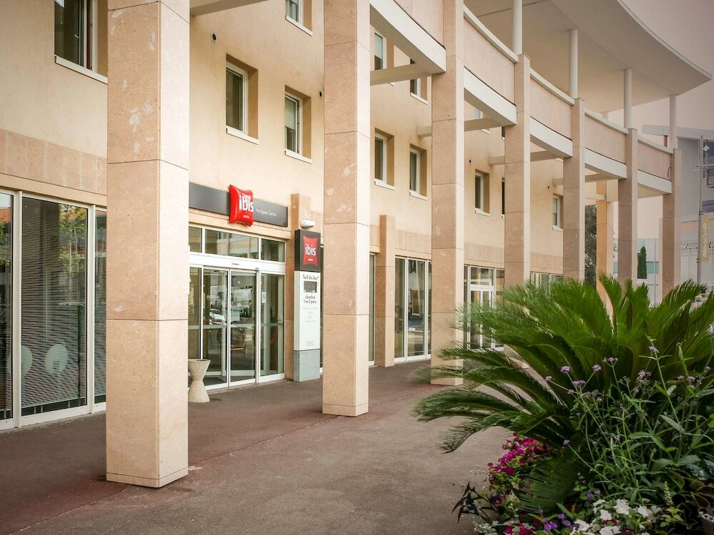Фото ibis Martigues Hotel