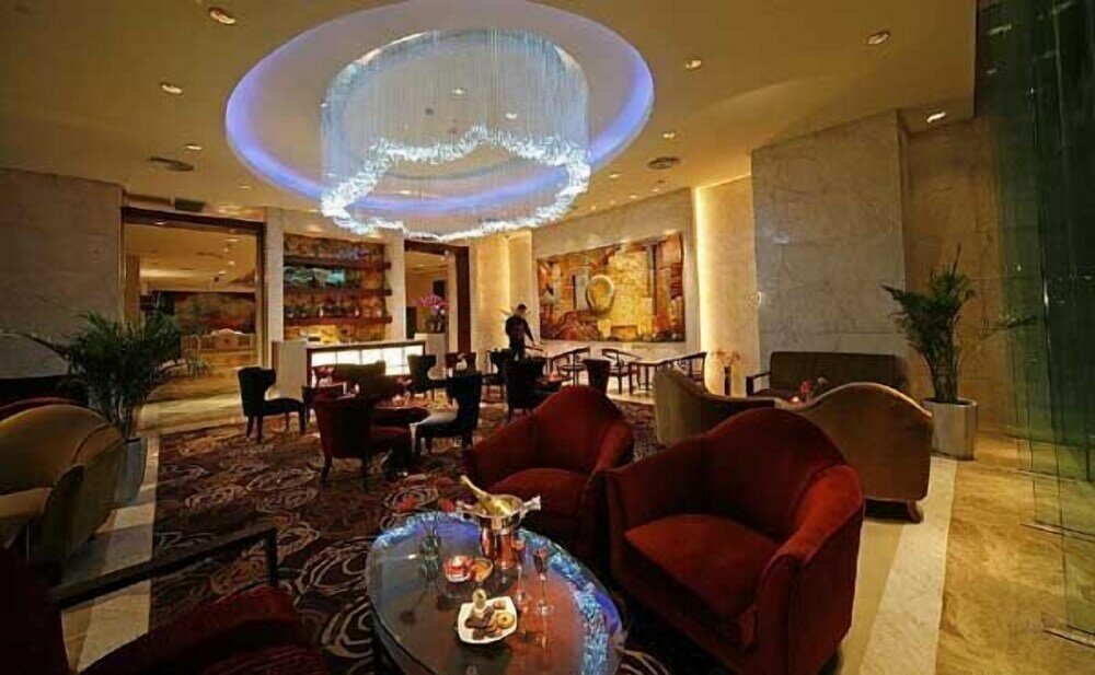 Фото Yishiyuan Hotel