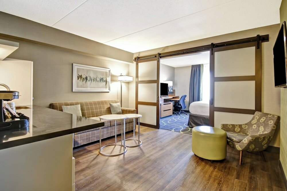 Фото Fairfield Inn & Suites by Marriott Guelph