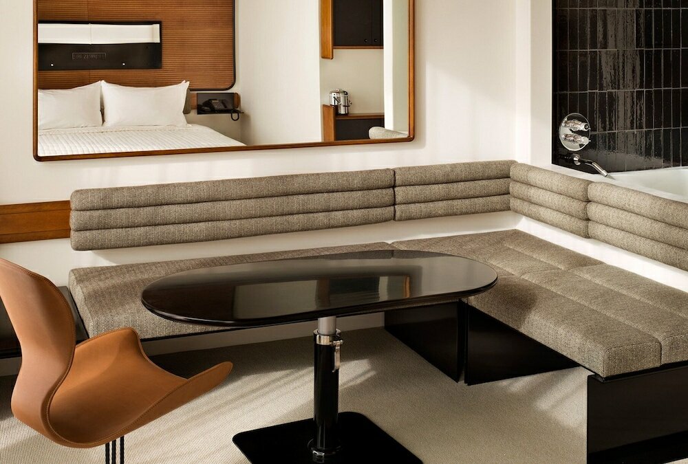 Фото The Standard High Line