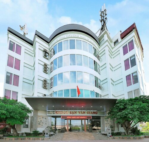 Гостиница Van Giang Hotel в Ниньбине