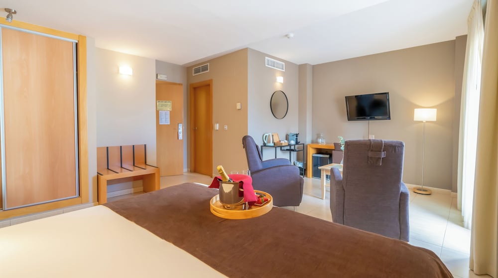 Фото La City Estacion