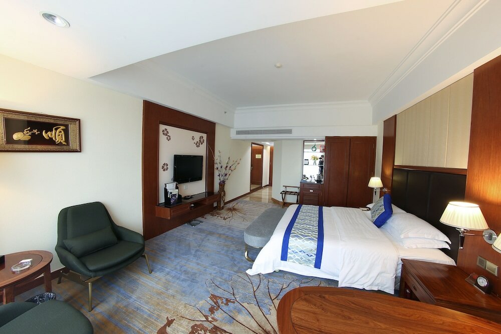 Фото Jiangmen Gladden Hotel