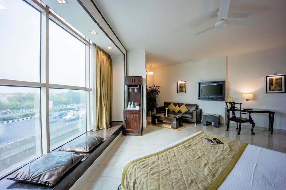 Фото Hotel Shanti Palace