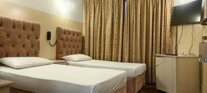 Queen's (Queen Gate, Al Raffa, Bur Dubai, Dubai), hotel
