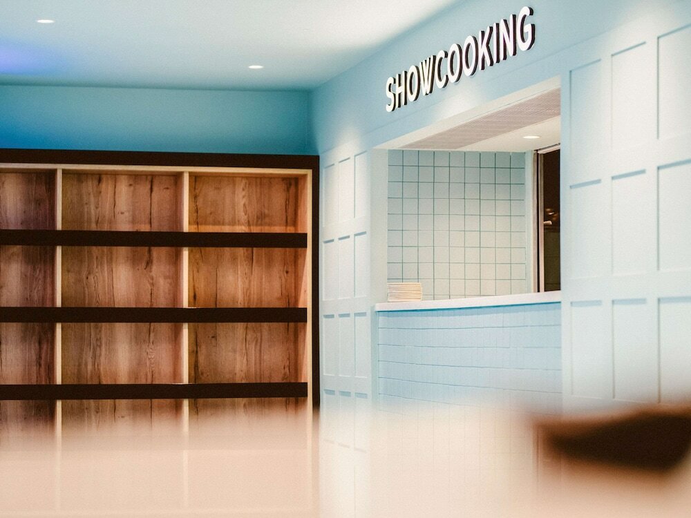 Фото Novotel Madrid Campo de las Naciones