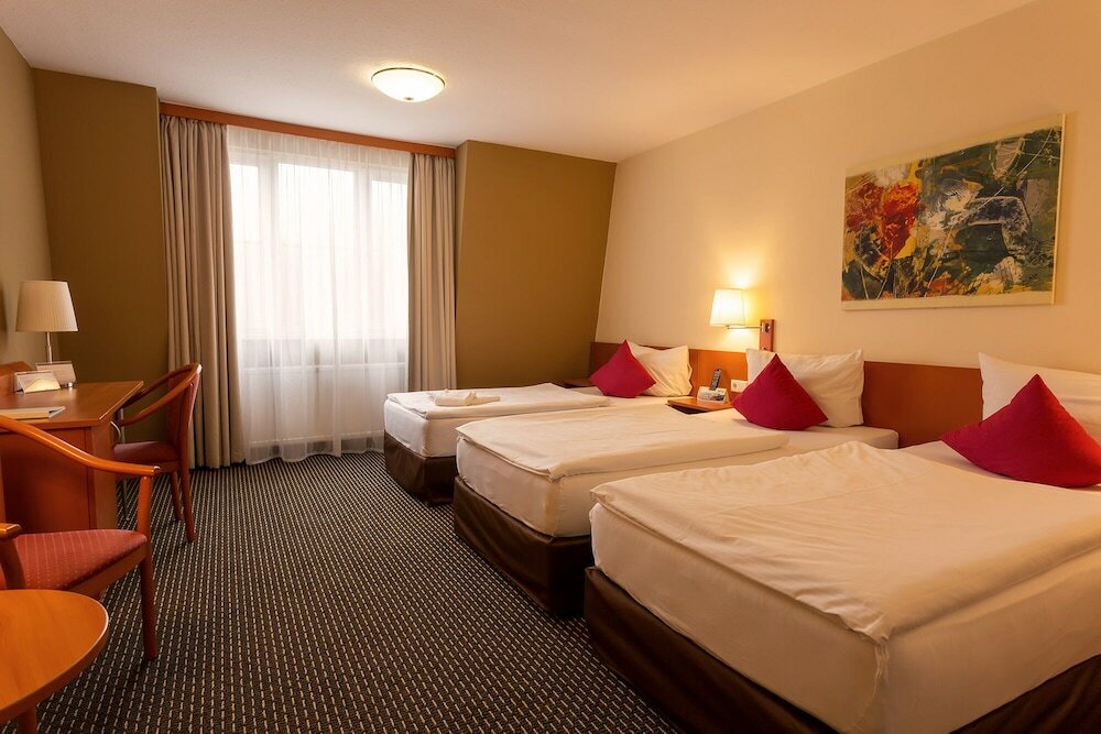 Фото Central Hotel Löwen