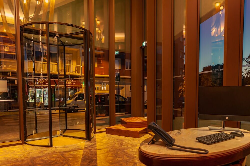 Фото Wine & Books Lisboa Hotel