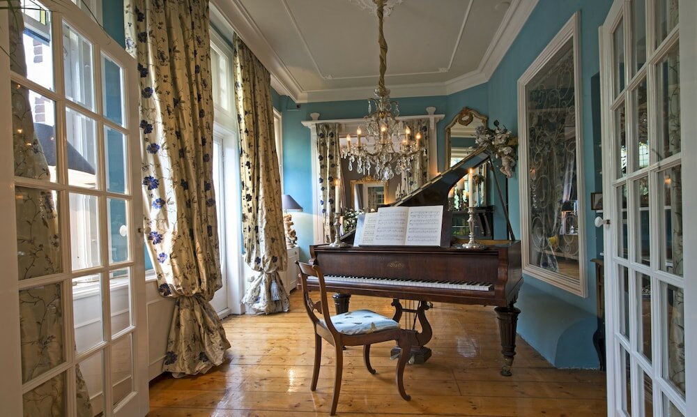 Фото Breitner House