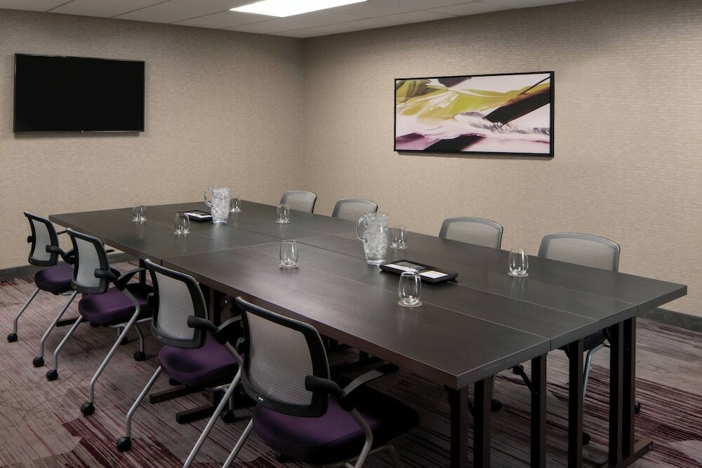 Фото Courtyard by Marriott Dulles Airport Herndon/Reston