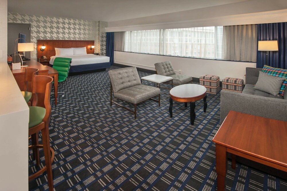 Фото Courtyard by Marriott Arlington Crystal City/Reagan National