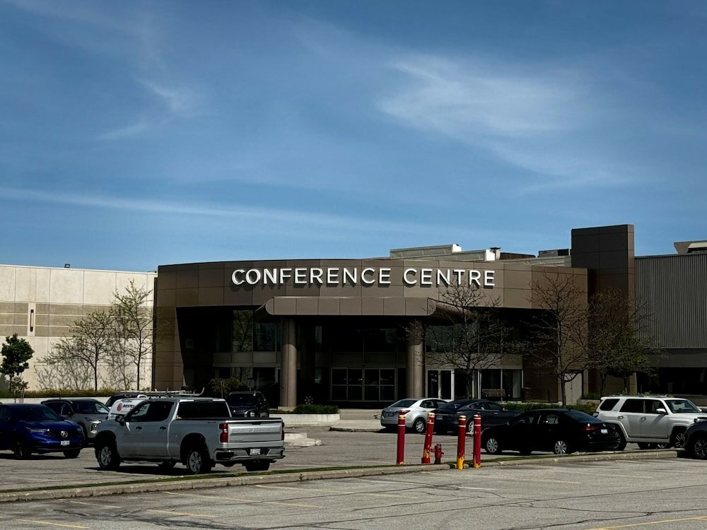 Фото Holiday Inn Toronto Airport East