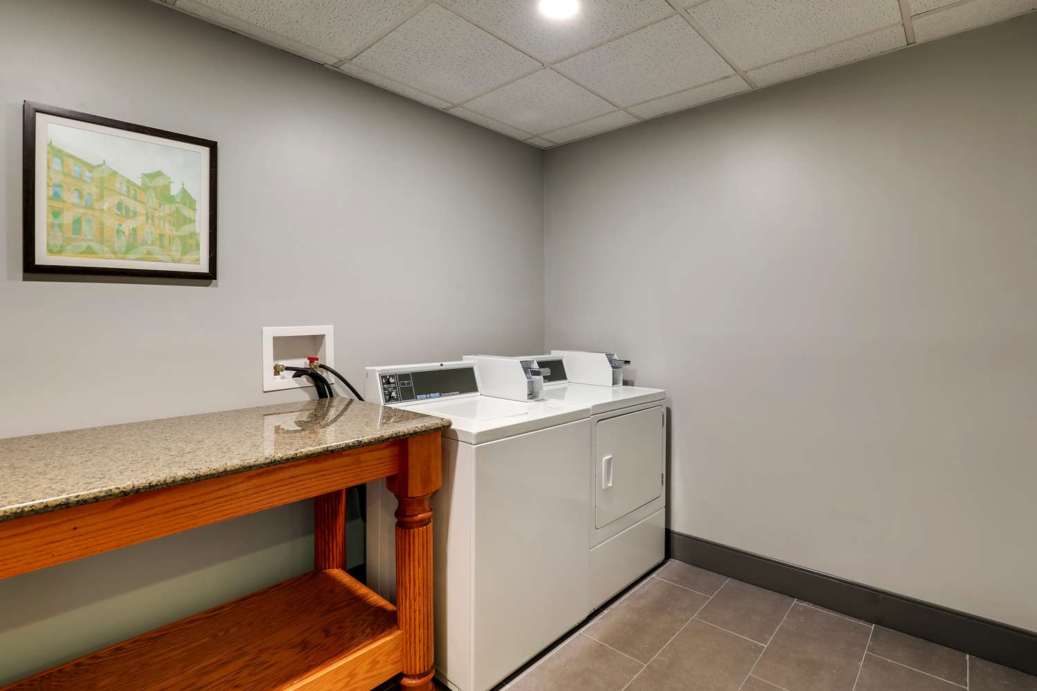 Фото Hampton Inn Lebanon