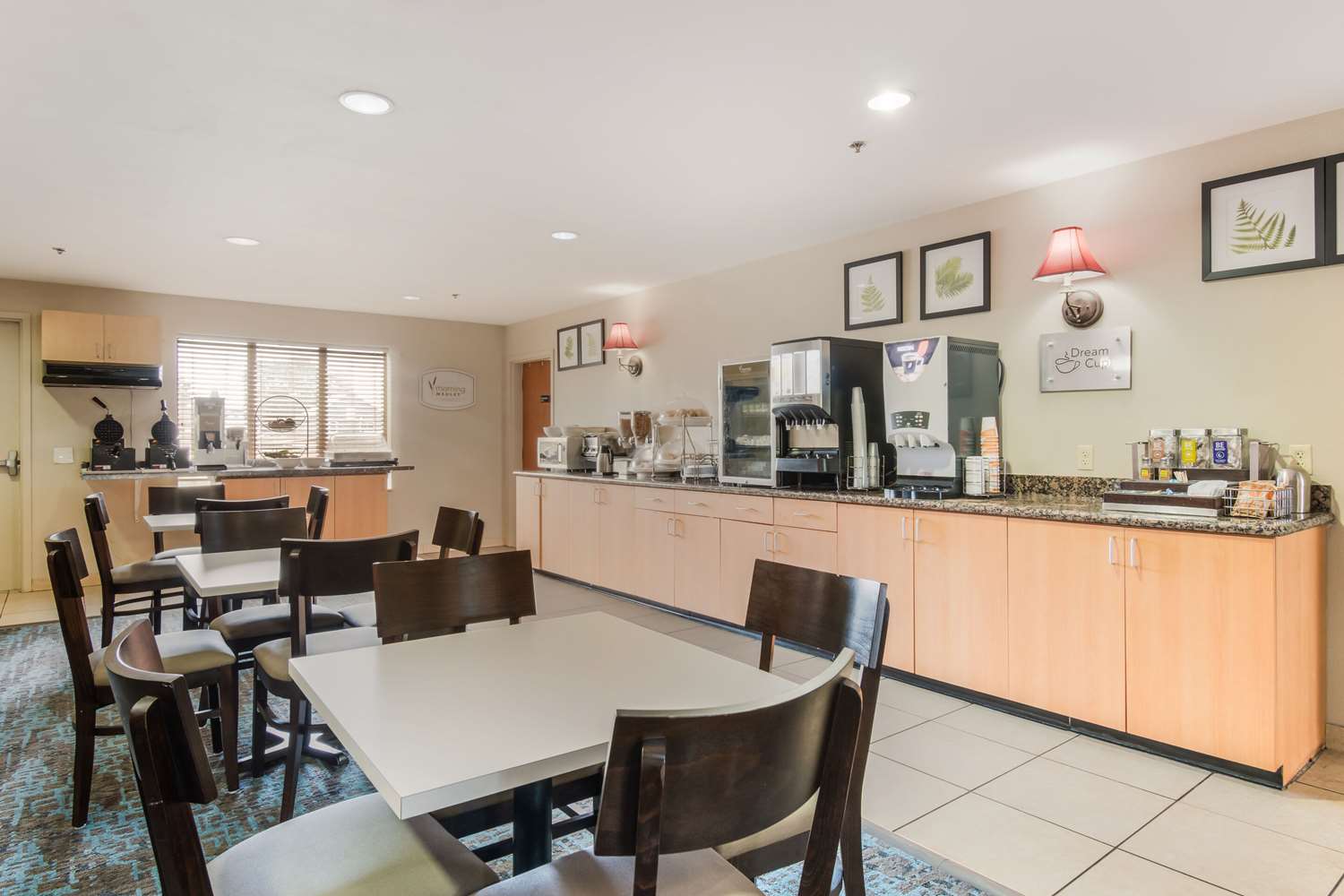 Фото Sleep Inn & Suites