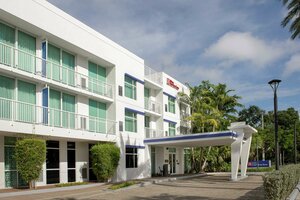 Гостиница Hilton Garden Inn Miami Brickell South
