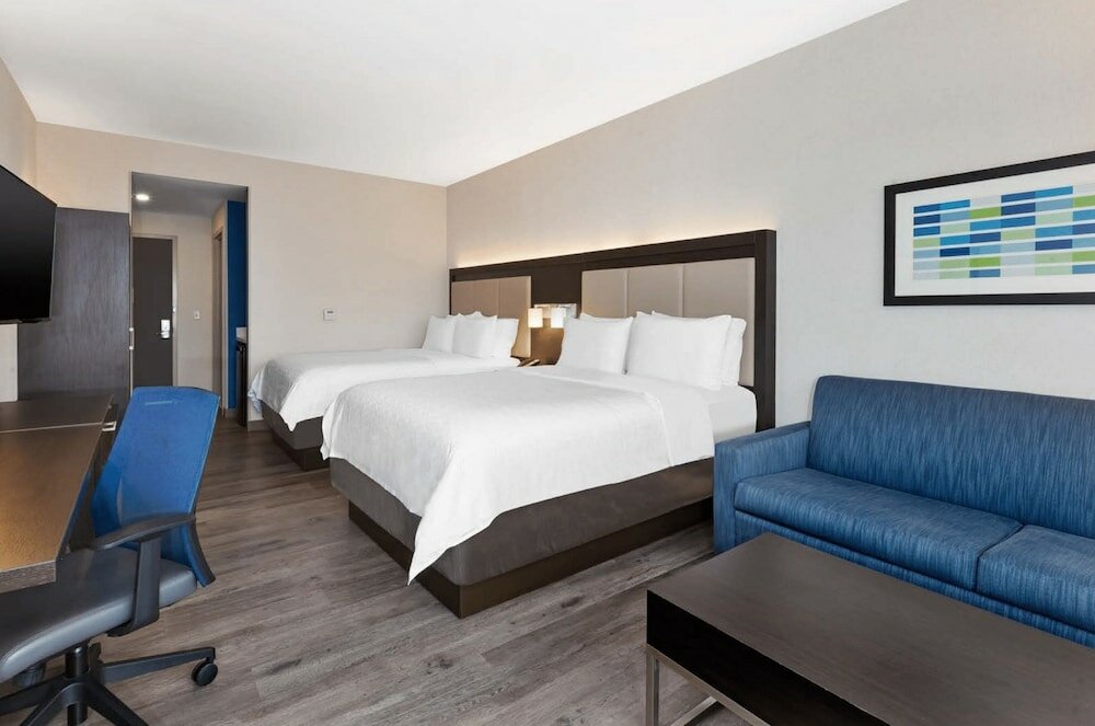 Фото Holiday Inn Express & Suites Jersey City - Holland Tunnel, an Ihg Hotel