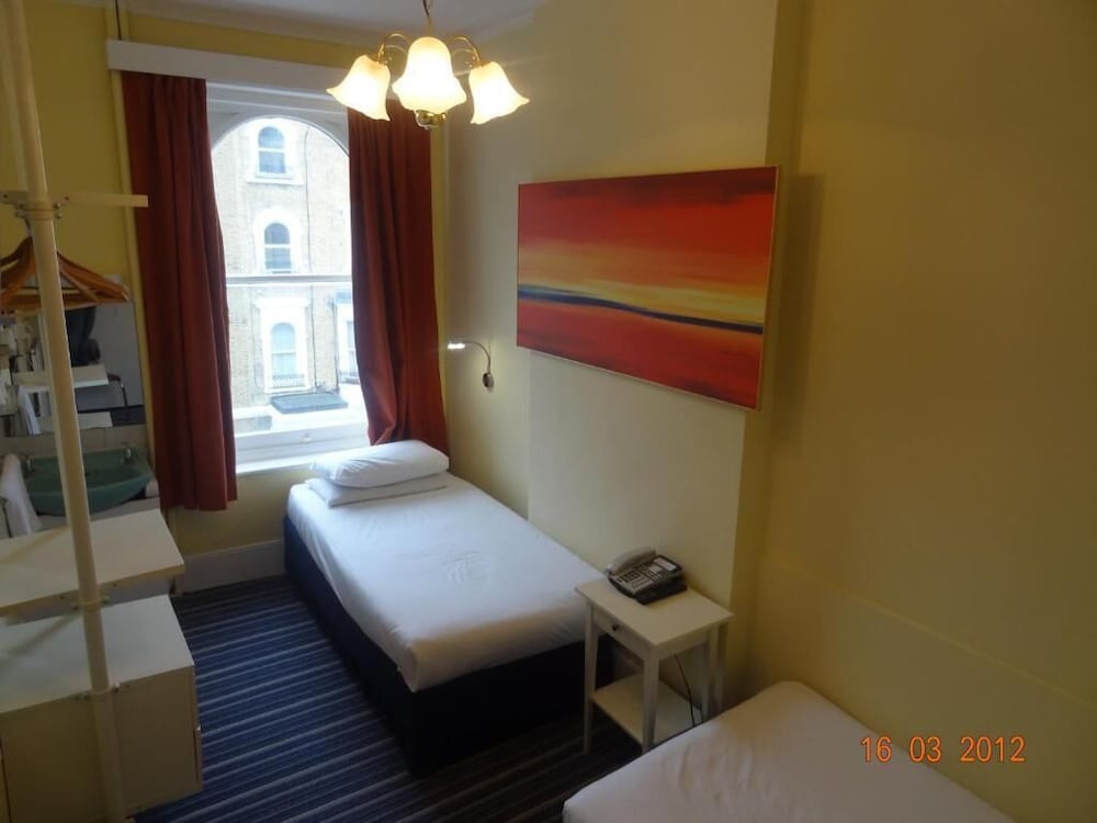 Фото Manor Hotel