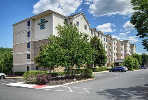 Внешний вид отеля Homewood Suites by Hilton Eatontown в Итонтауне, фото 1