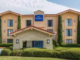 Фото Casa Bella Inn & Suites