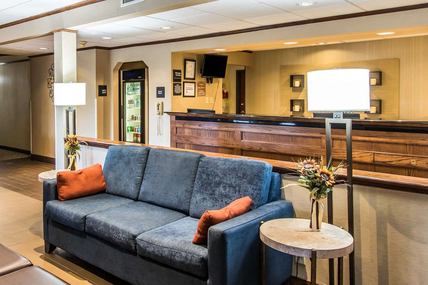 Фото Ardmore Inn & Suites