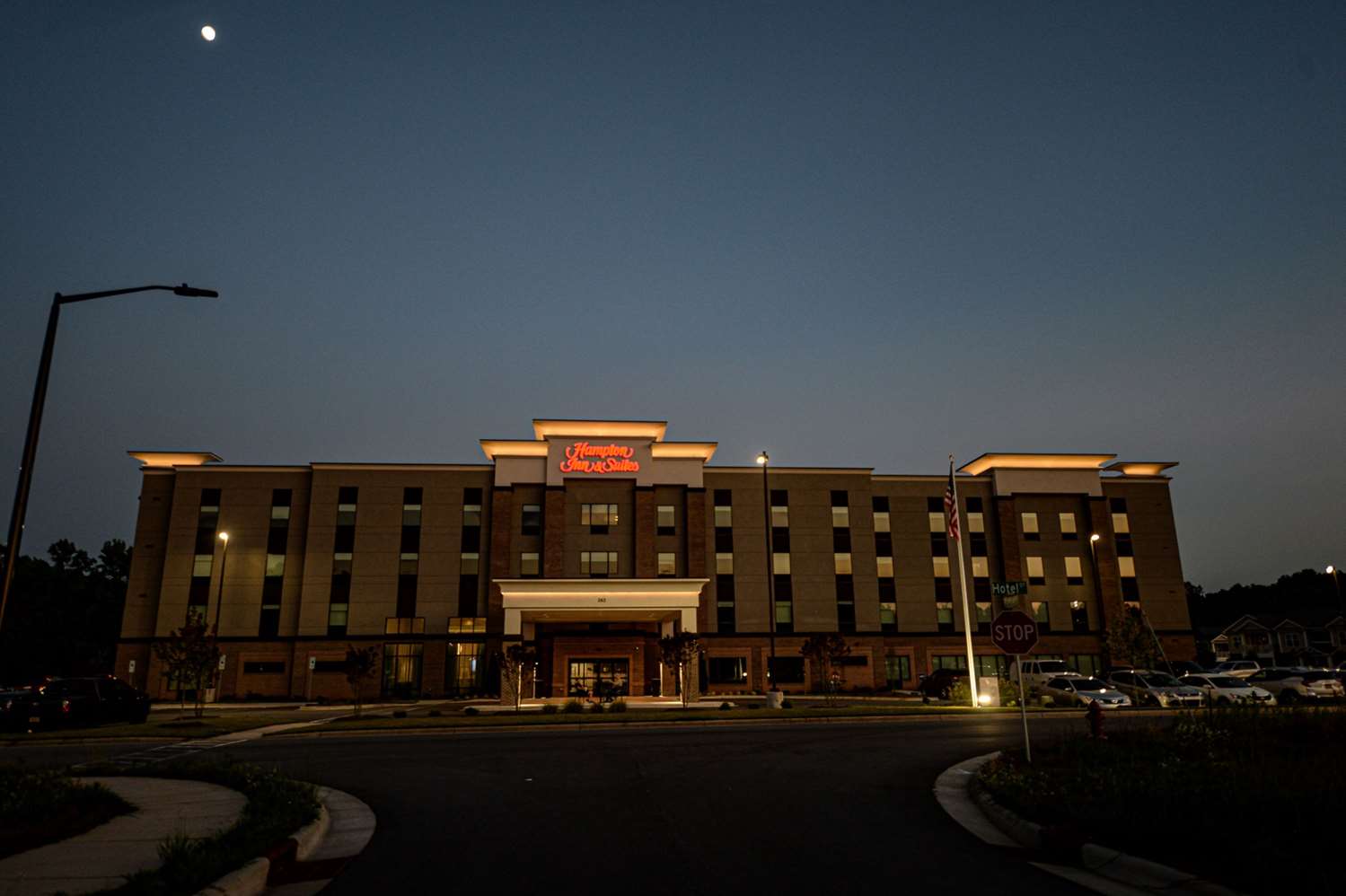 Фото Hampton Inn & Suites Lenoir