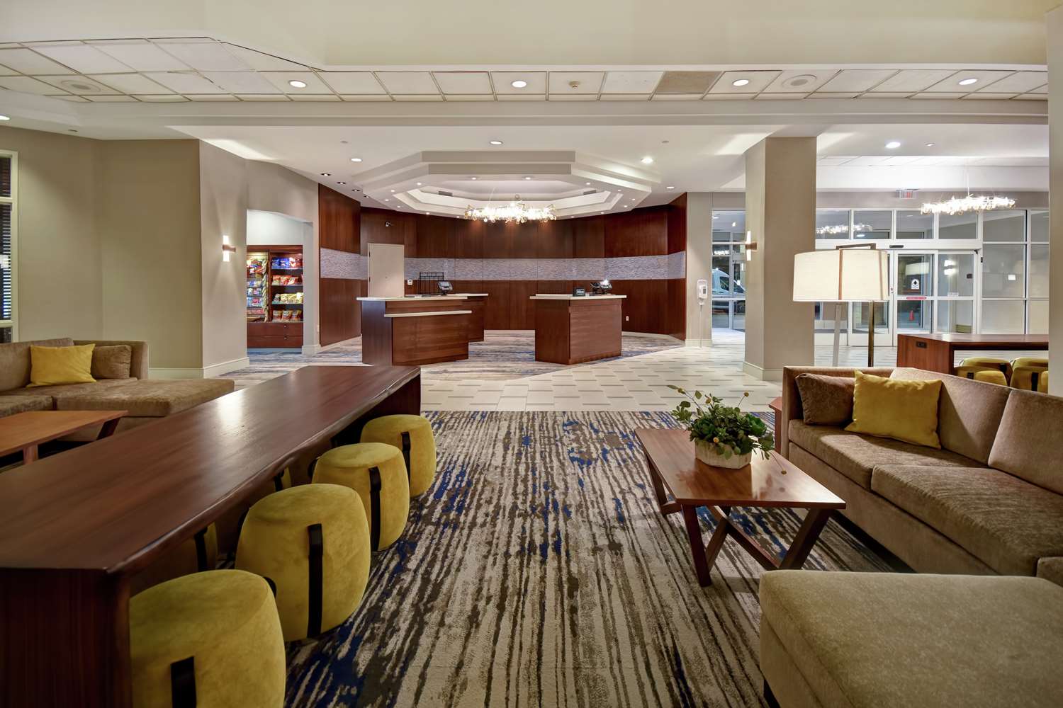 Фото Embassy Suites Charleston