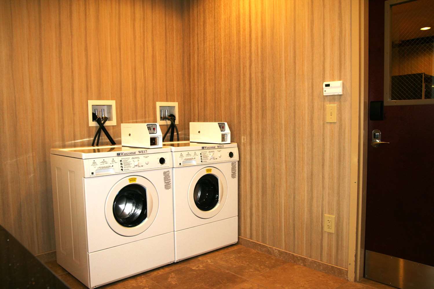 Фото Hampton Inn Matamoras - Milford