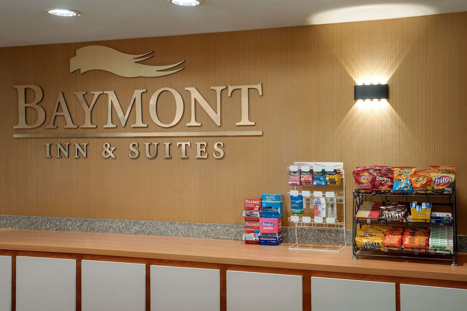 Фото Baymont by Wyndham Bremerton Wa