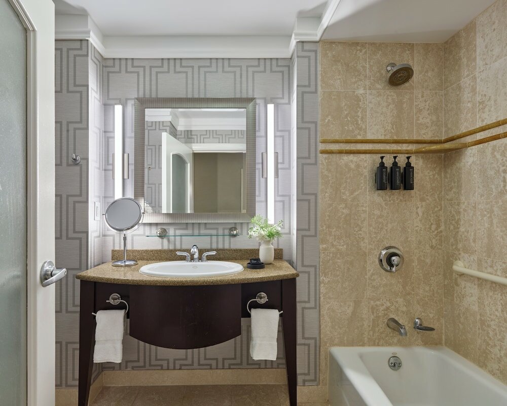 Фото Hotel Aka Back Bay