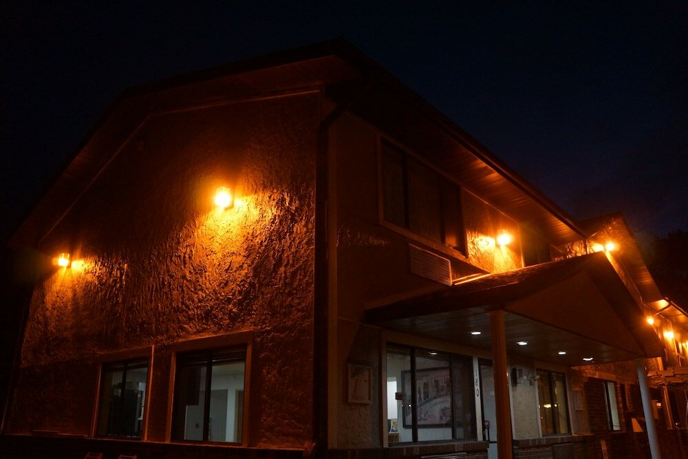 Фото Super 8 by Wyndham Delmont