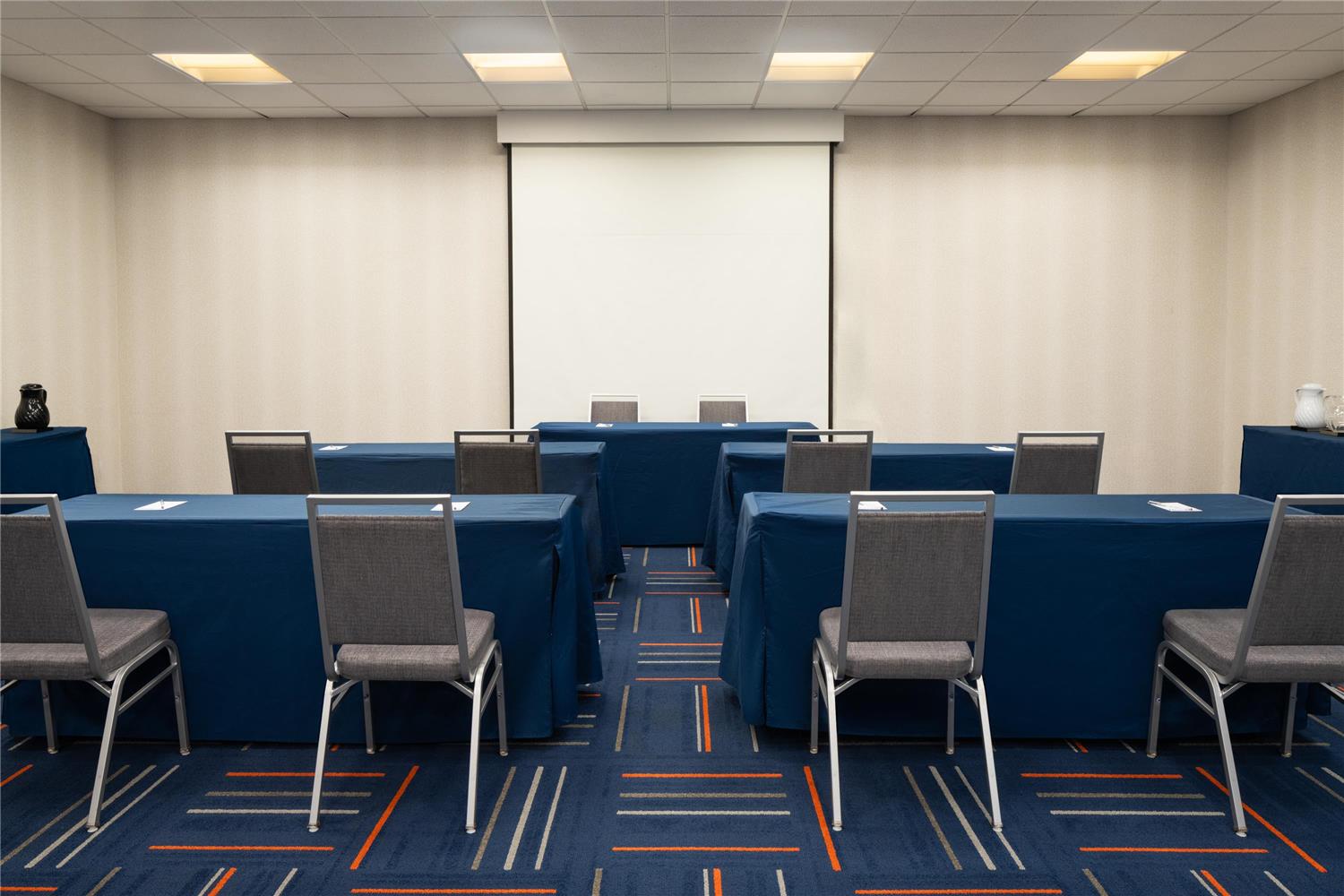 Фото Hampton Inn Chambersburg