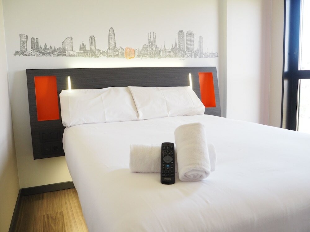 Фото EasyHotel Barcelona Fira